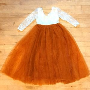 Girls Lace and Tulle Flower Girl Dress